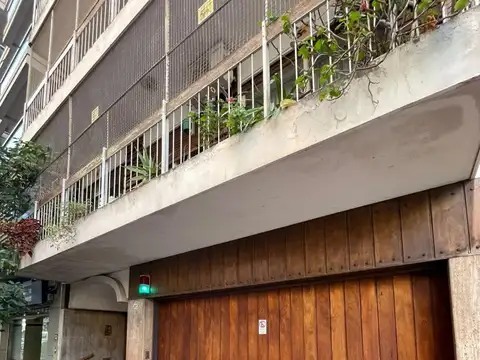 4 AMBIENTES C/DEP- A REFACCIONAR- FTE BALCON -COCHERA MOVIL