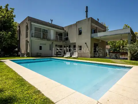 El Aromo Casa 6 ambientes, 1 Suite, Piscina, Apta Crédito