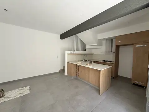 Depto Tipo Casa en Venta de 3 dormitorios