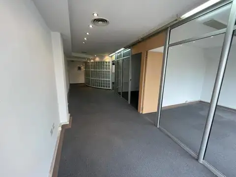 Tucuman 1400. Entre Parana y Uruguay