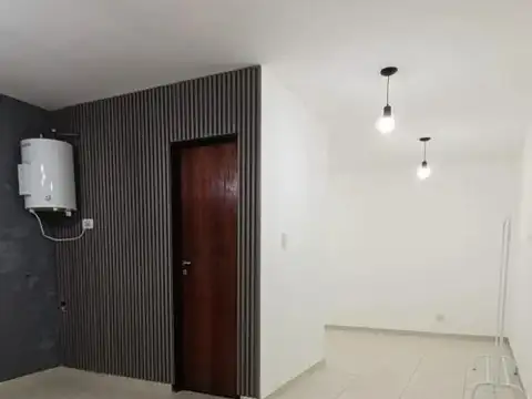 Depto Tipo Casa en Alquiler de 1 dormitorio