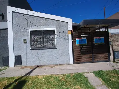 Casa en venta en Burzaco