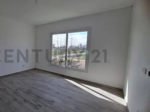 VENTA CASA 4 AMBIENTES VILA MARINA II  A ESTRENAR