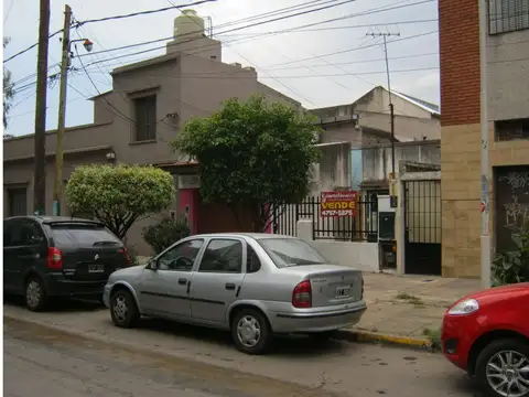 MAGNIFICO PH AL FRENTE CON LOCAL POSIBILIDAD DE COCHERA Y ES