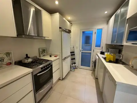CASA EN VENTA EN ACASSUSO EN UNA SOLA PLANTA