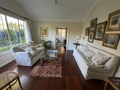 Gral Justo Jose Urquiza 1110