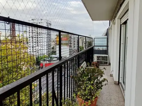 DEPTO 3 AMB DEP SERV FTE BALCON CORRIDO PARRILLA 4 BAÑOS-CABALLITO