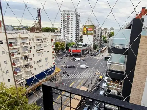 Avenida Juan Bautista Justo 4000