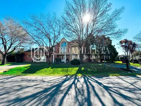 Venta de casa en Ayres de Pilar