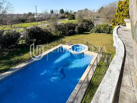 Casa 6 ambientes con 6 baños
