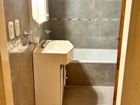 Conesa 200, Piso 1