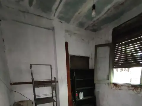 Local en Alquiler en Martín Coronado, $ 380.000