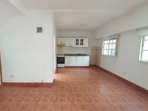 Casa en Alquiler en Ramos Mejia, $ 800.000