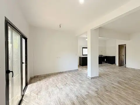 Venta Casa Refaccionada a nueva Las Lomas de San Isidro 3 amb con Jardin posibilidad de ampliar