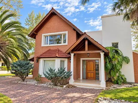 Casa en Alquiler en Campos De Álvarez, USD 1.950