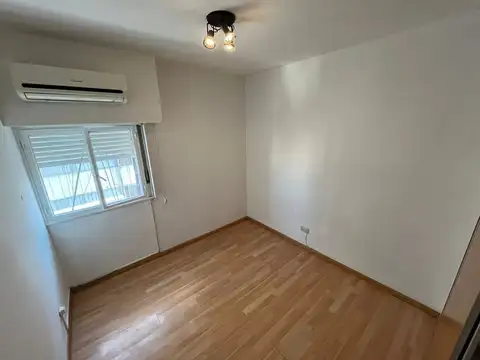 Venta departamento 2 ambientes Caballito piso alto