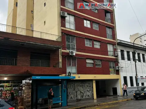 Av Gaona 2353 , Piso 7