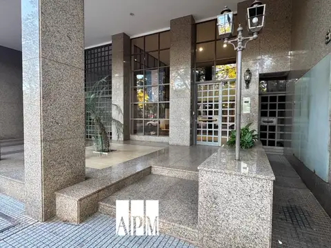 VENTA | DEPARTAMENTO DE CATEGORÍA – EDIFICIO EMILIANO MARTÍN, POSADAS