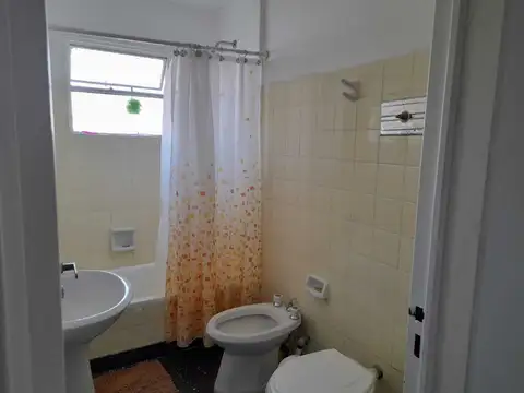 Departamento 3 ambientes con 1 baño