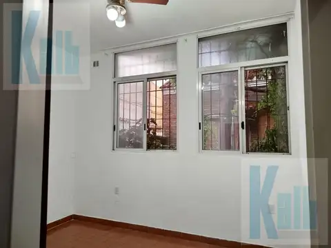 Depto Tipo Casa 2 ambientes con 1 baño