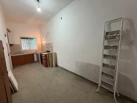 Depto Tipo Casa 2 ambientes con 1 baño