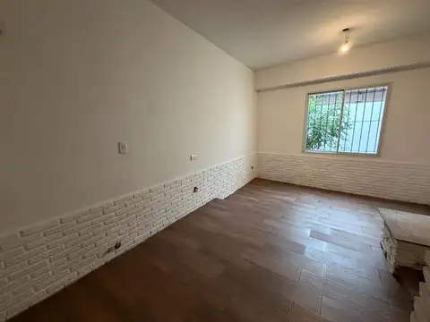 Depto Tipo Casa en Venta de 2 ambientes