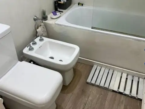 Depto Tipo Casa 4 ambientes con 2 baños
