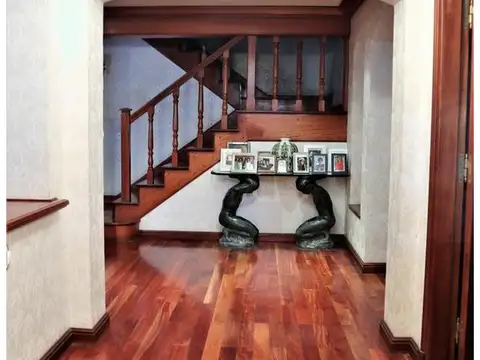 Casa en Alquiler de 5 dormitorios