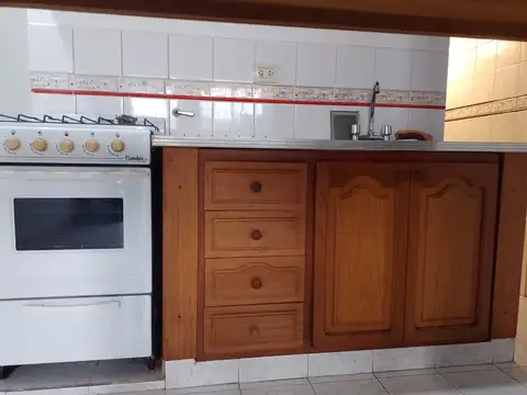 Depto Tipo Casa 2 ambientes con 1 baño
