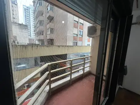 Departamento en alquiler 2 dormitorios con balcón externo