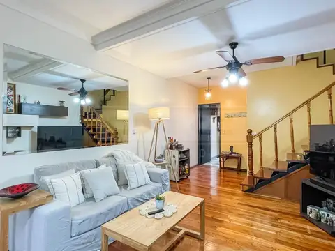 Casa en Venta con 1 cochera