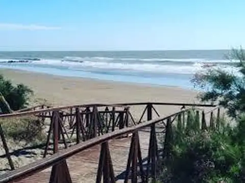 Hotel en Venta en Santa Teresita, USD 260.000