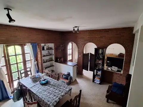 CASA EN VENTA 4 DORMITORIOS EN VILLA CONSTITUCION
