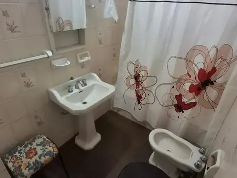 Departamento en Alquiler Temporal en Plaza Colon, $ 85.000