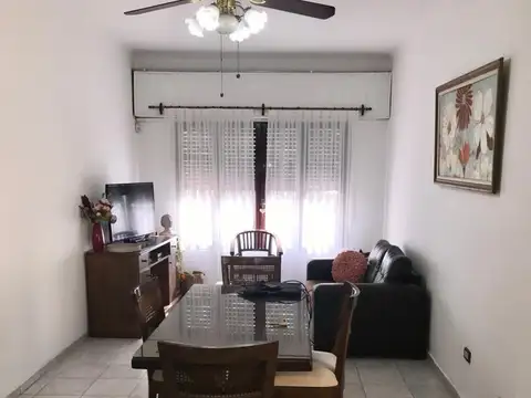Casa en Venta en Burzaco, USD 130.000