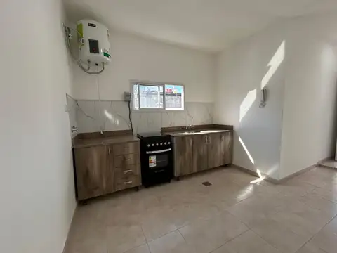 Depto Tipo Casa en Alquiler de 2 ambientes