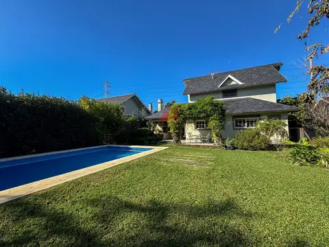 Casa  en Venta en La Masia, Pilar, G.B.A. Zona Norte
