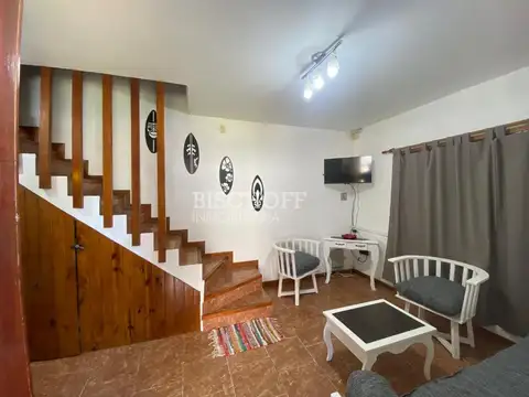 Casa en Alquiler Temporal con 1 cochera