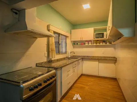Casa 6 ambientes con 1 baño