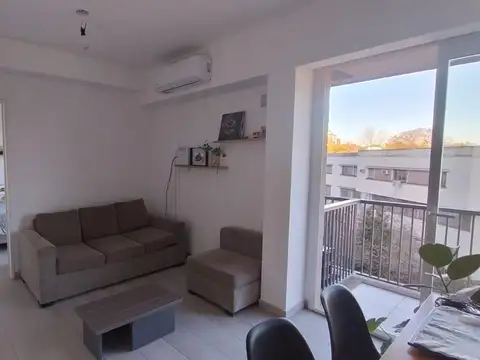 Departamento en Venta en Olivos Vías/Río, USD 198.000