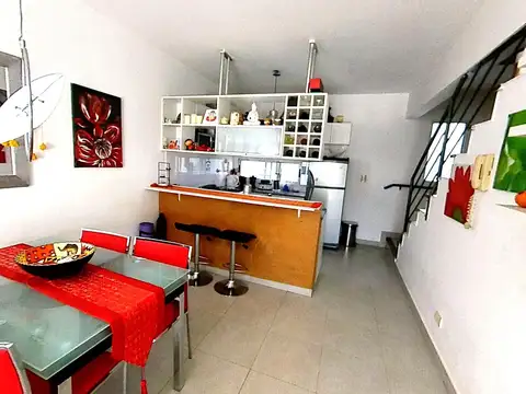 Depto Tipo Casa en Alquiler de 2 dormitorios