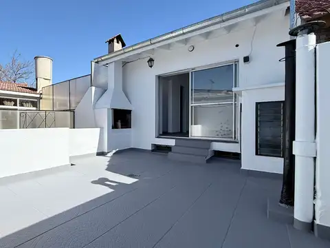 VENDE PH 4 AMB TERRAZA Y PATIO
