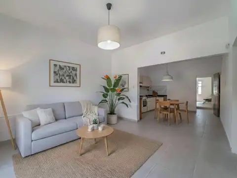 Casa 4 amb. con patio, quincho y terraza – Lanús O