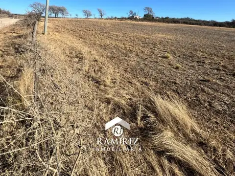 Campo en Venta con Alambrado