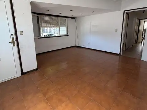 Casa en venta - 2 Dormitorios 1 Baño - Mar del Plata