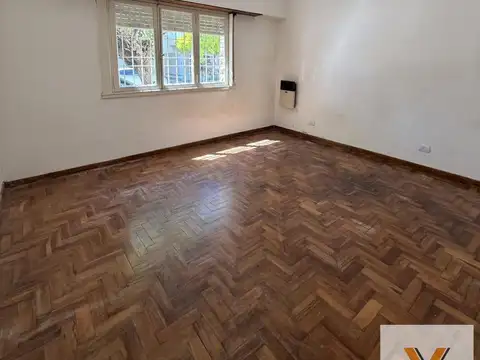 Casa en venta - 2 Dormitorios 1 Baño - Mar del Plata