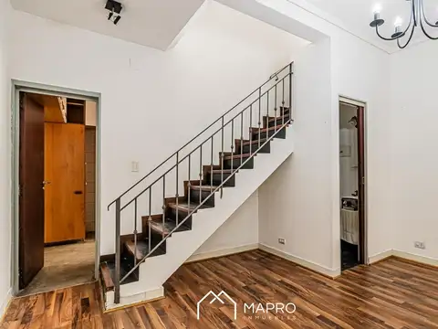 Depto Tipo Casa en Venta con 1 cocheras