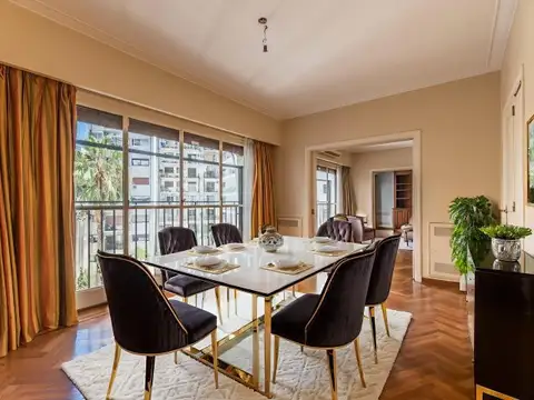 Semipiso . Edificio de categoría . Cochera Fija