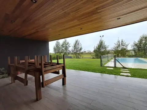 Casa en  BARRIO PRIVADO EL NAUDIR