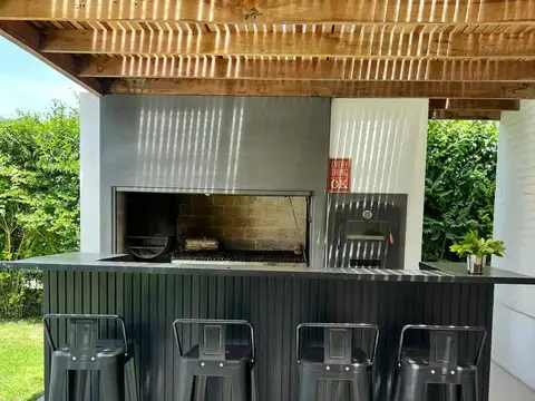 Alquiler de verano Mayling Usd 7000 (enero)